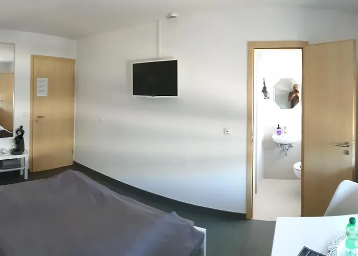 招待所 加斯塔斯鲁塔姆酒店 鲁斯特