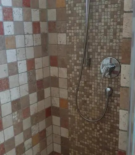 加斯塔斯鲁塔姆酒店 招待所 5*