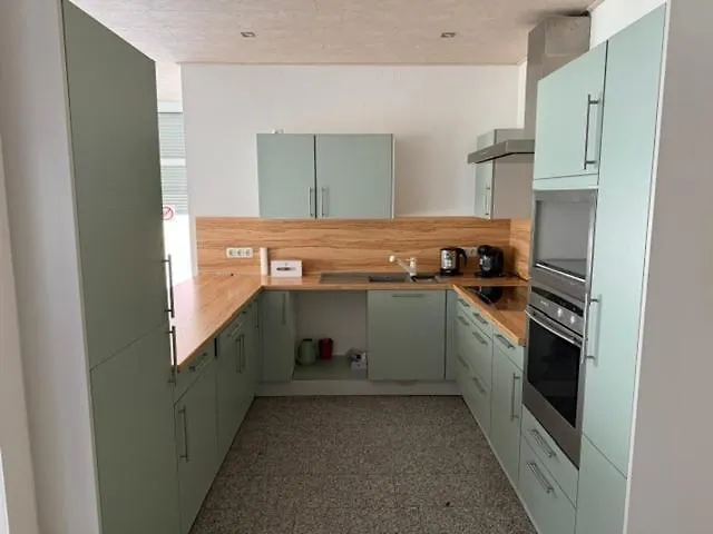 加斯塔斯鲁塔姆酒店 招待所 5*