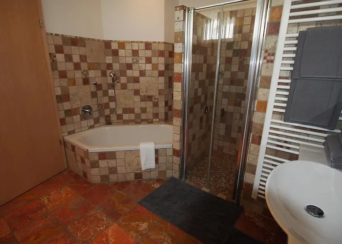 加斯塔斯鲁塔姆酒店 5*